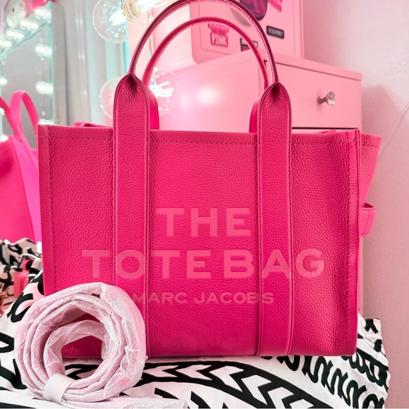 Marc Jacobs Hot Pink Leather Large Tote Bag & Matching Mini Bag Wallet Set - Picture 5 of 12